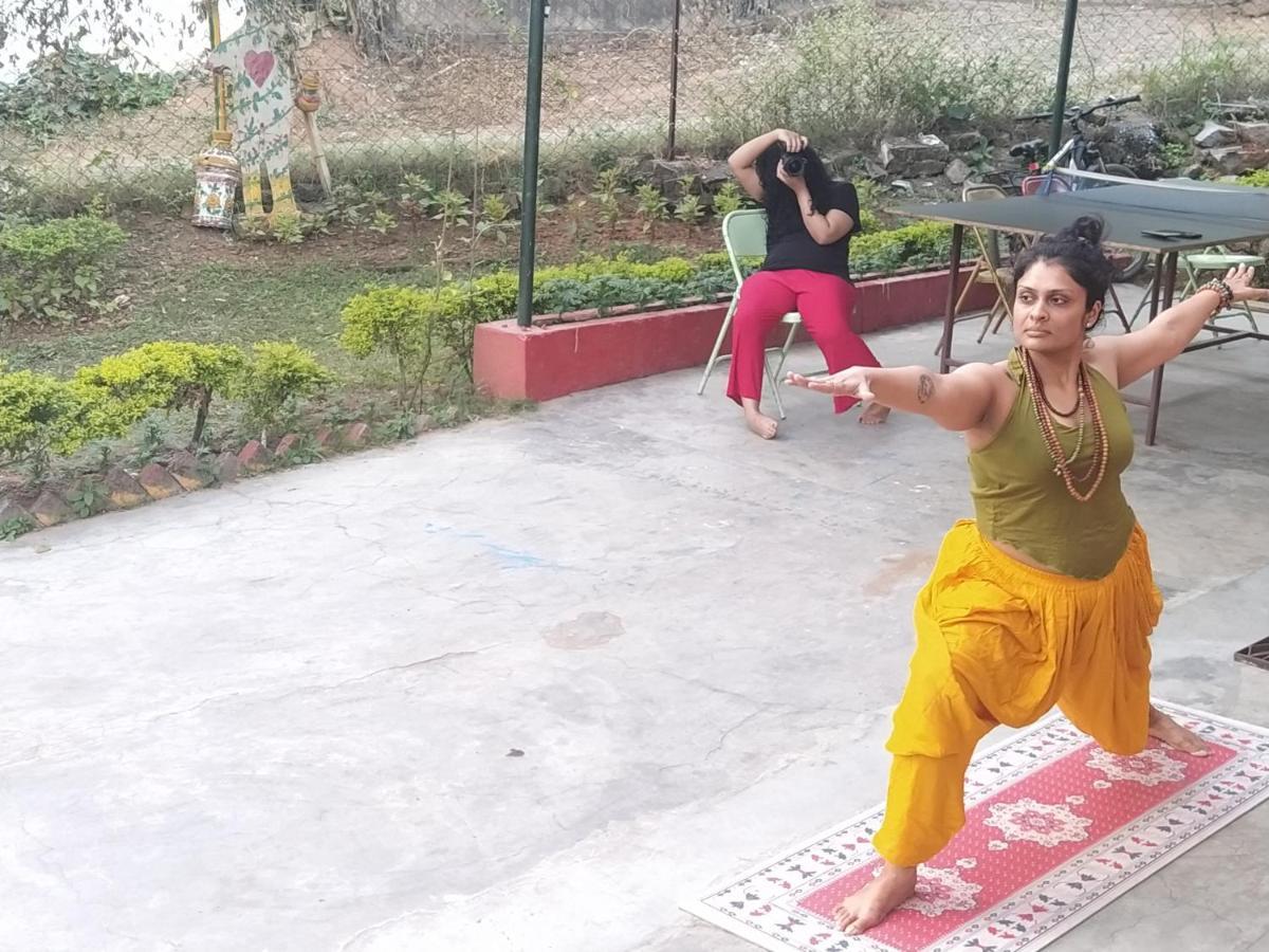 Gibbon Backpackers Hostel Guwahati Exterior foto